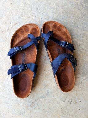 Birkenstock 39 100% Leather Mayari